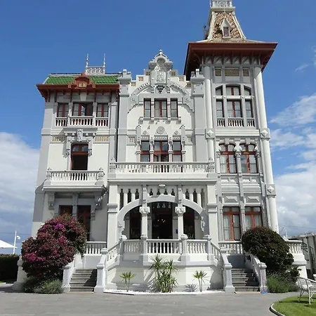 Rosario, Palacete Отель Рибадеселья