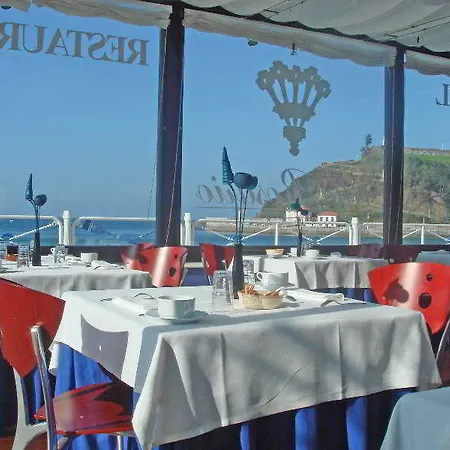 Rosario, Palacete 4* リバデセリャ